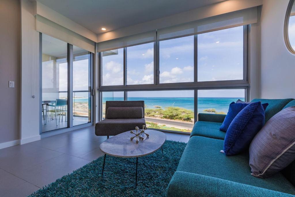 Azure Beach Residences Palm Beach Eksteriør bilde