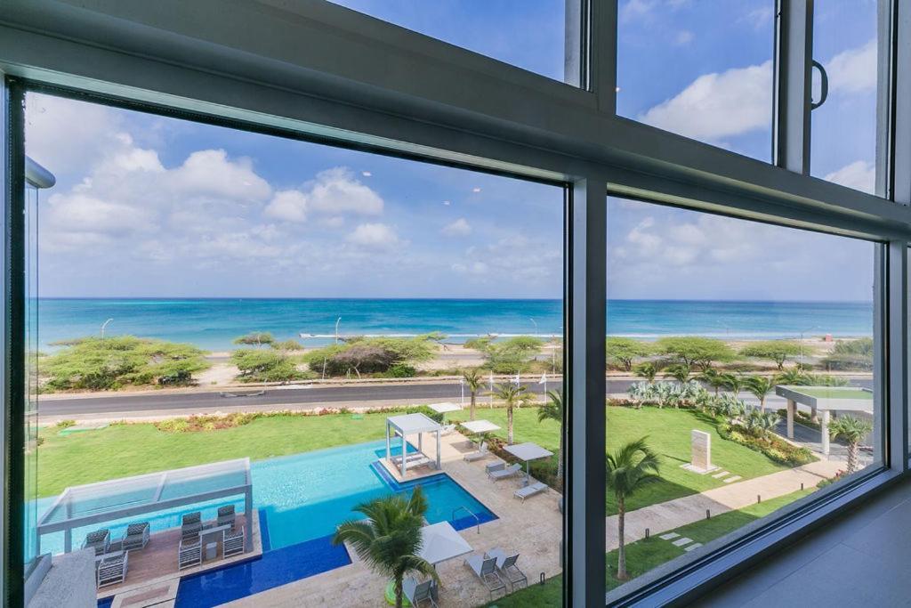 Azure Beach Residences Palm Beach Eksteriør bilde